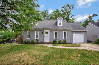 Building Photo - 1408 Damsel Ln