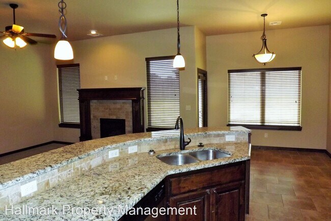 Foto del edificio - 4 br, 2 bath House - 709 S. Patterson Drive