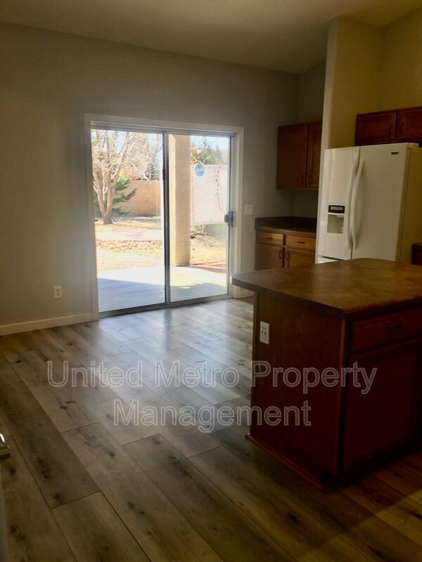 Building Photo - 7953 N Music Mountain Ln