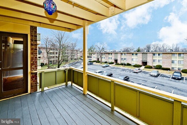 Building Photo - 7320 Donnell Pl