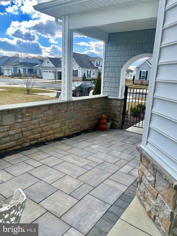 Primary Photo - 145 Topside Dr
