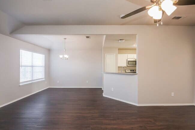 Building Photo - 1137 Alicia Ln