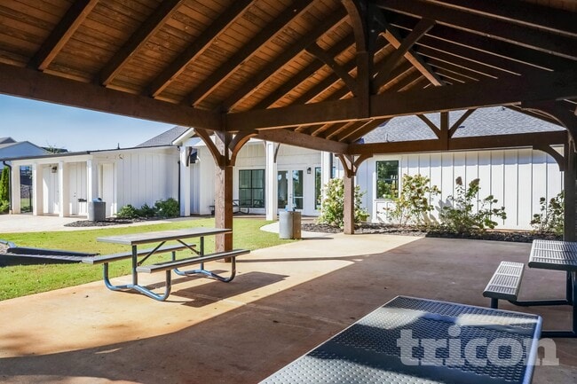 Foto del edificio - 264 Oliver Dr