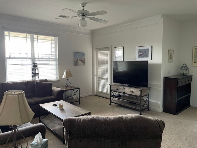 Foto del edificio - 395 S Crow Creek Dr