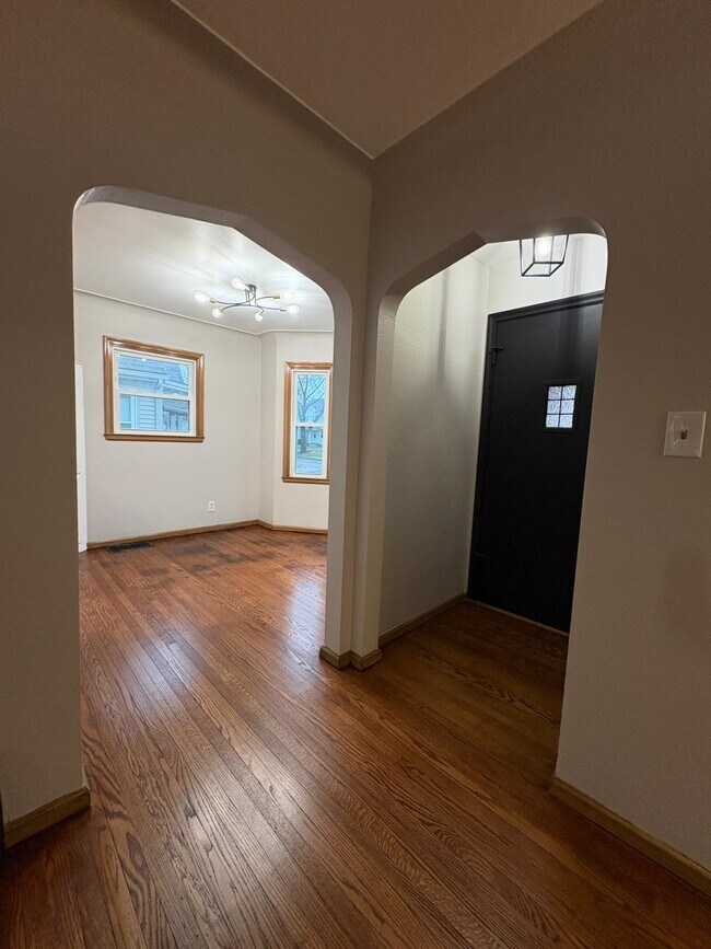 Foto del edificio - 218 W Capistrano Ave