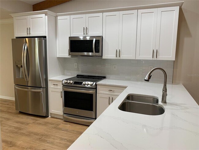 Foto del edificio - 2658 Sequoia Terrace