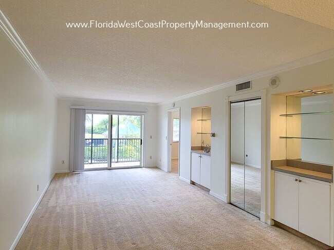 Foto del edificio - ANNUAL LEASE! SUPER CUTE 2 BEDROOM/2 BATH ...