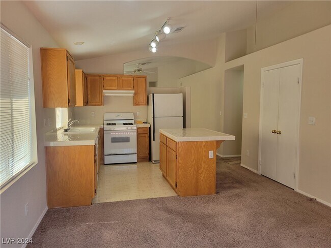 Building Photo - 10528 White Heath Ct