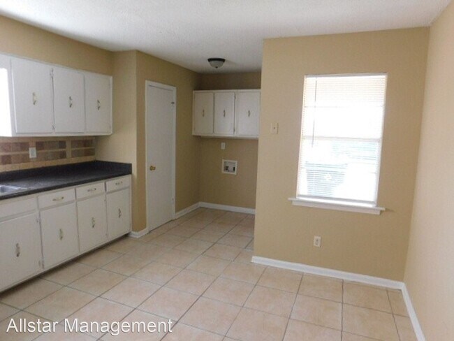 Foto del edificio - 4 br, 1.5 bath House - 6010 Tulane