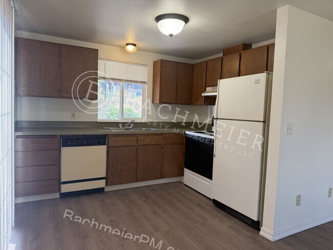 Foto del edificio - 912 SE Hailey Ave