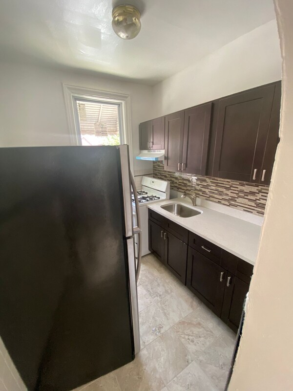 Building Photo - 3316 Fish Ave