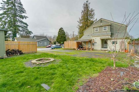 Backyard - 503 NW 18th St