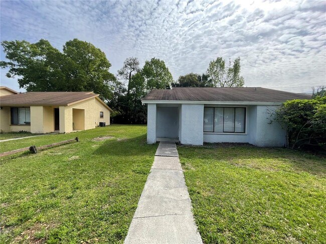 Foto del edificio - 2523 Highlawn Ave