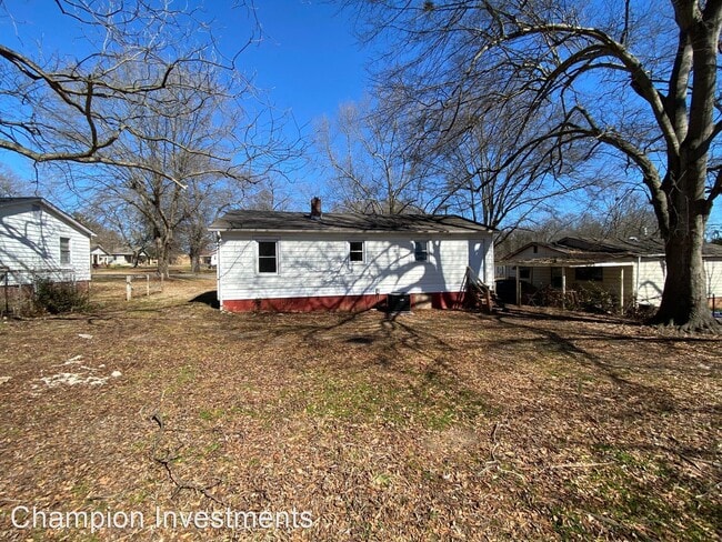 Building Photo - 2 br, 1 bath House - 609 West Elm Street