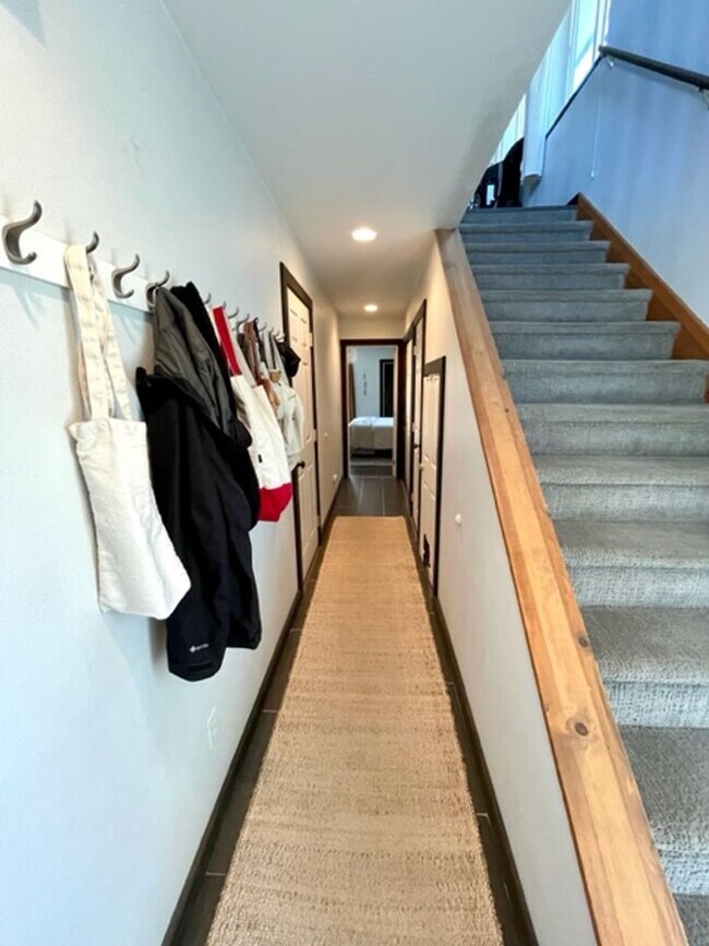 Foto del edificio - Nice home in SW Bend, near The Old Mill Di...