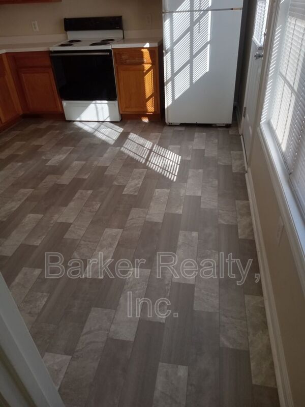 Foto del edificio - 2203 Violet Bluff Ct