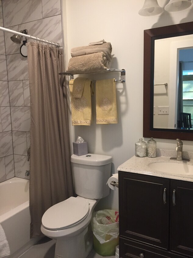 8 Helen St, St Augustine, FL 32084 House Rental in St Augustine, FL