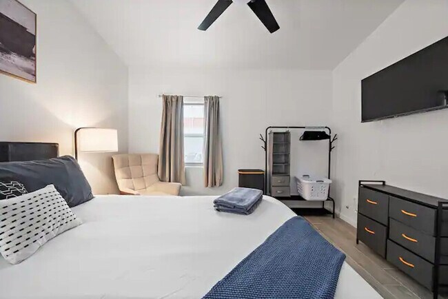 Foto del edificio - 5148 N 22nd Ave