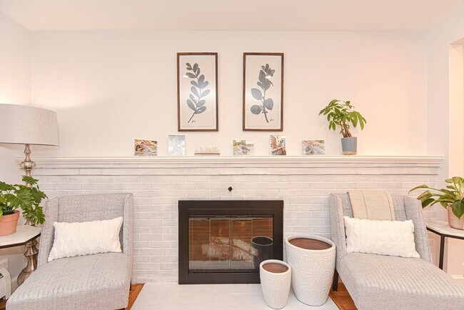 Foto del edificio - 7 Lynch Ave