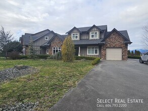 Building Photo - 6230 Bradner Ln