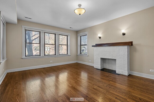 Building Photo - 107 Harrison St