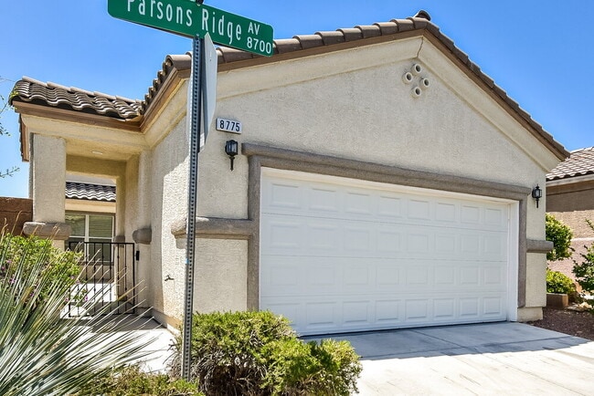 Foto del edificio - 8775 Parsons Ridge Ave