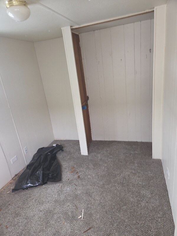 Foto del edificio - 4689 Kirby Ave NE