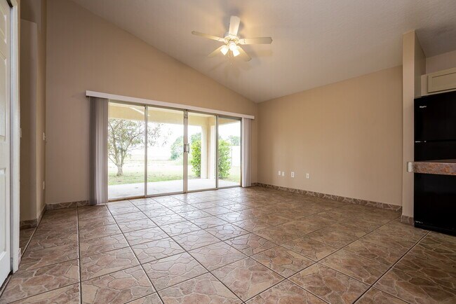 Foto del edificio - 3320 Kelsey Ln