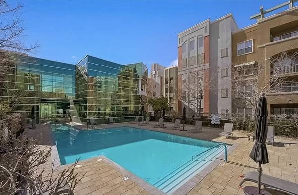 Foto principal - 50 E Serene Ave