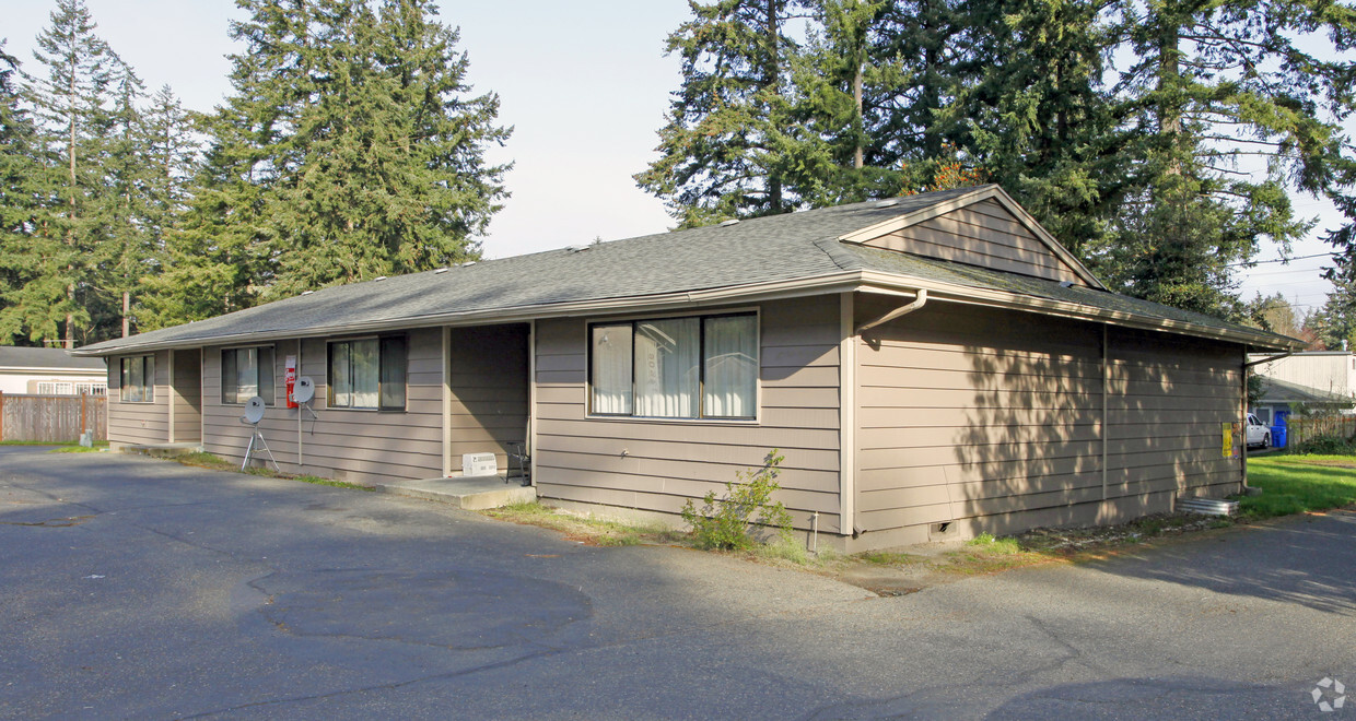 Primary Photo - American Lake Townhomes