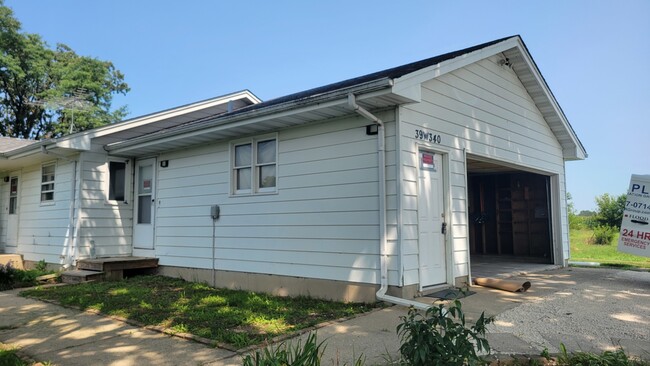 Building Photo - 39W109 US-20