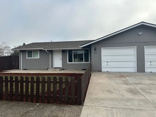 Foto del edificio - 2 Bedroom Duplex in Thurston/East Springfield Neighborhood