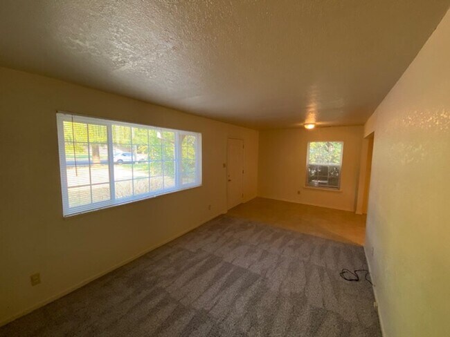 Foto del edificio - 3142 Garfield Ave