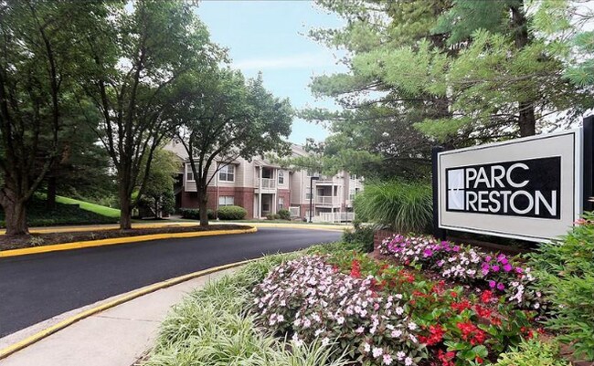 Foto del edificio - 1702 Ascot Way