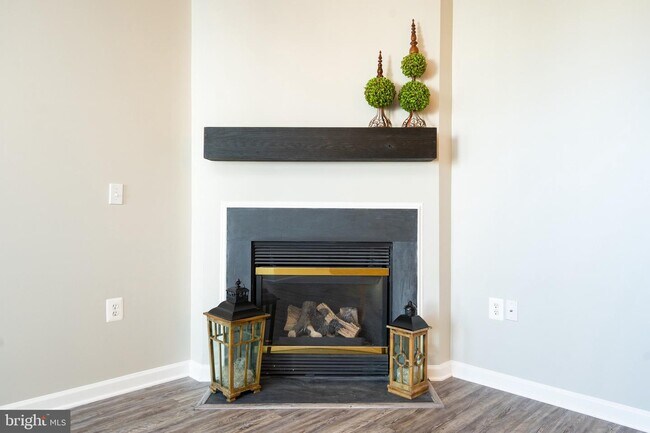 Building Photo - 3820 Lightfoot St