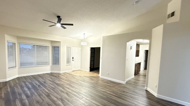 Building Photo - 8629 White Rock Dr