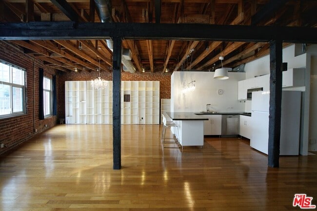 Building Photo - 500 Molino St