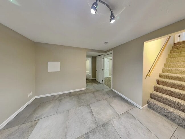 Building Photo - 6634 Fridley St NE