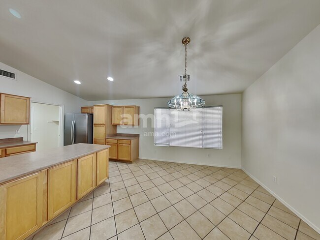 Foto del edificio - 10845 E Wier Ave