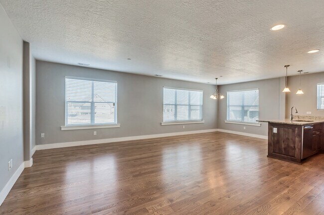 Foto del edificio - 774 S 1600 W