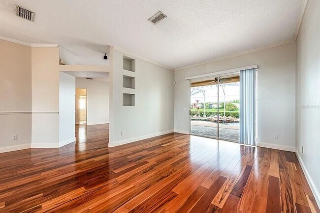 Foto del edificio - 2415 Raven Croft Ct