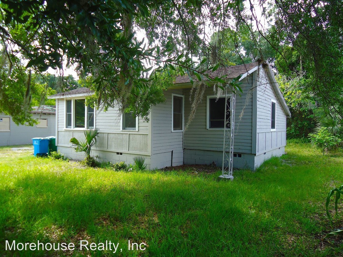 2 br, 1 bath House 1620 Warrens Avenue House Rental in Maitland, FL