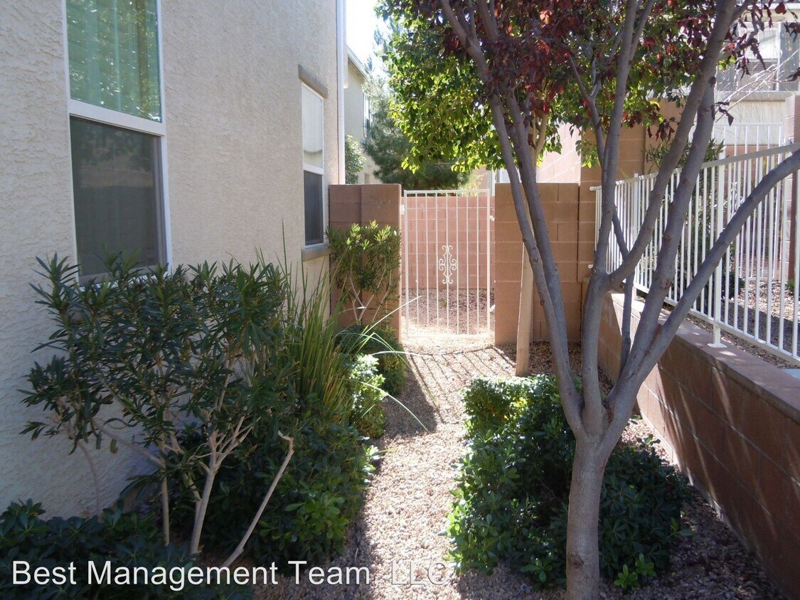 Primary Photo - 9111 Alpine Grove Ave
