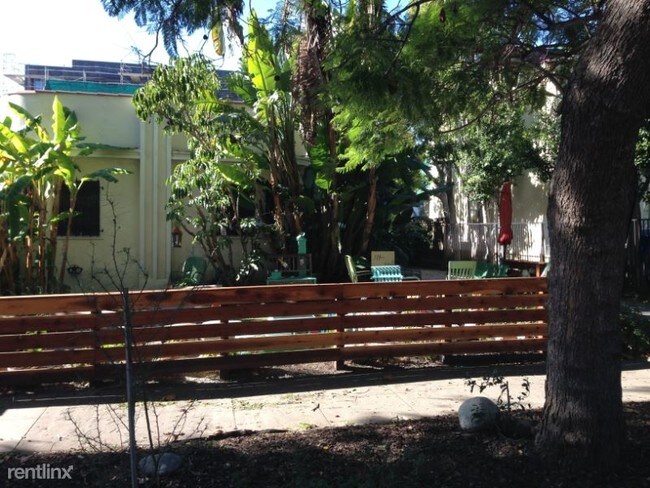 Building Photo - 2 br, 1 bath Apartment - 721 N Harper Ave