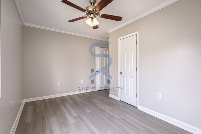 Foto del edificio - Move in before November 15th and get $100 ...