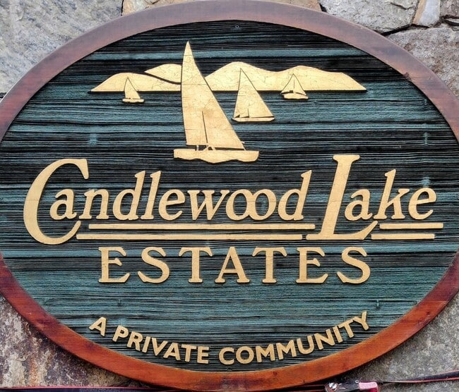 Building Photo - 5 Candlewood Lake Dr