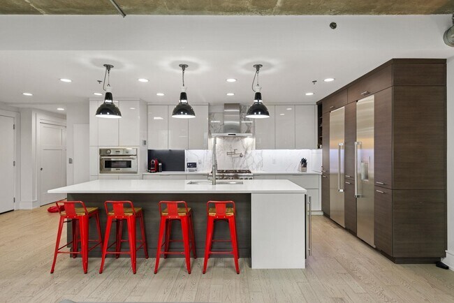 Foto del edificio - 705 Clinton St