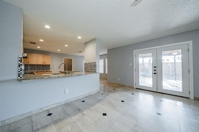 Building Photo - 2001 Barton Springs Dr