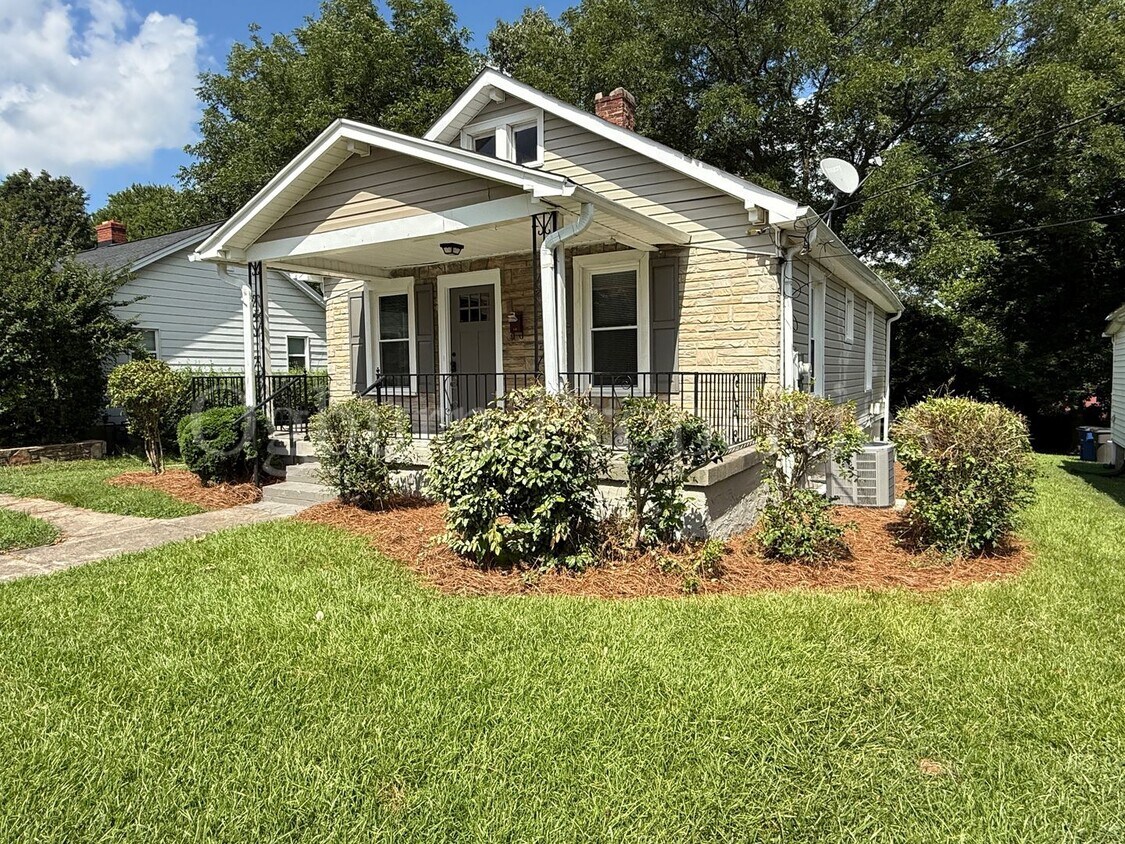 Primary Photo - 1607 Thurmond St