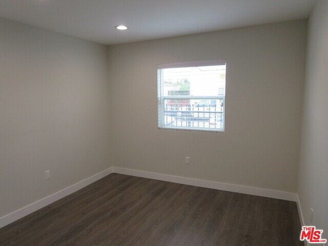 Foto del edificio - 2656 Mansfield Ave
